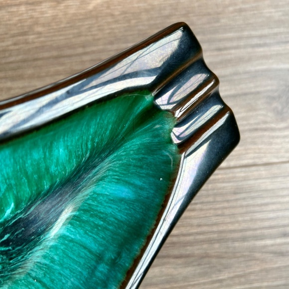 Vintage Turquoise Boomerang Drip Glaze Ashtray - Picture 2 of 4